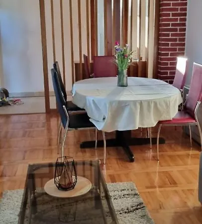 Pine Tree Apartment